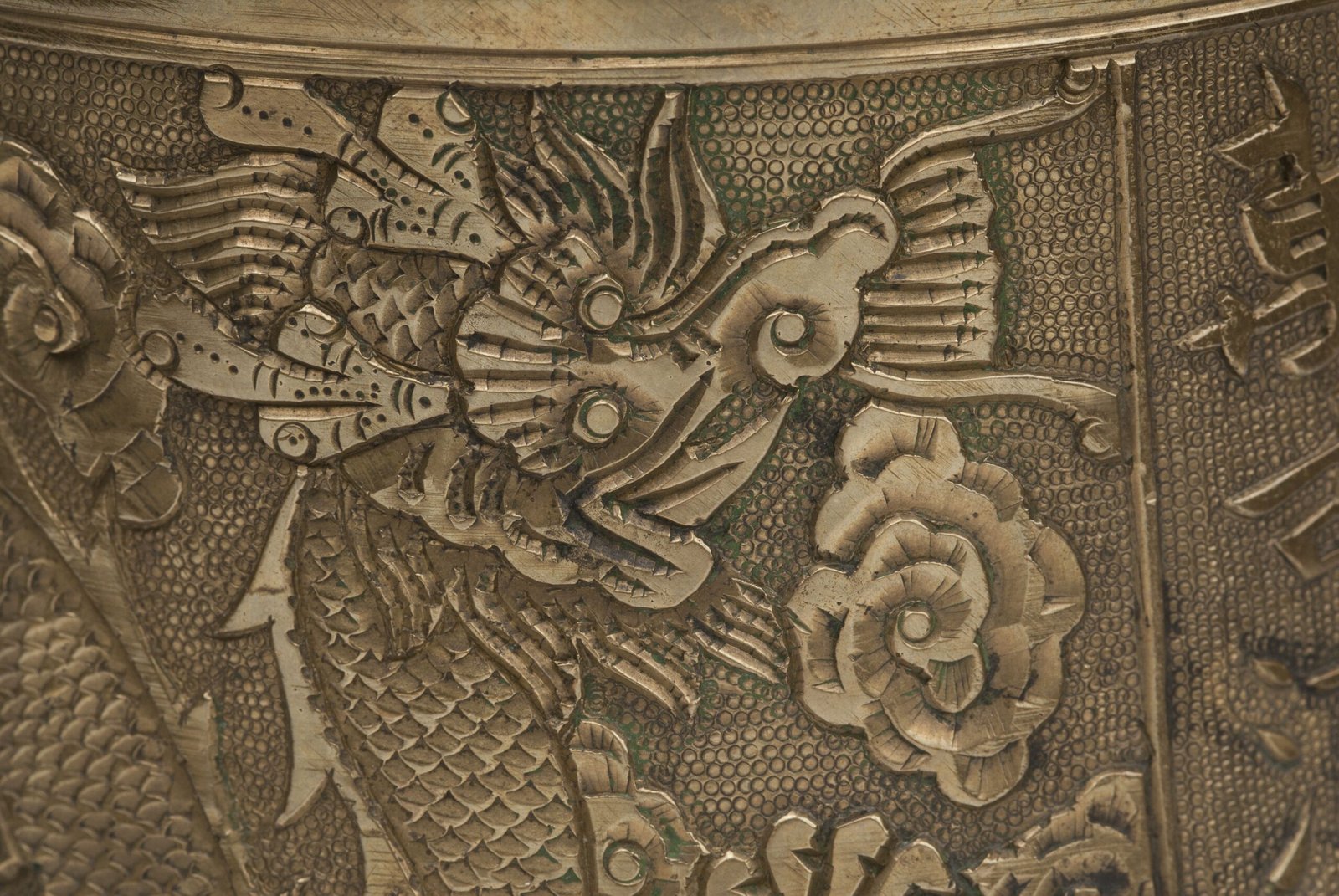 Xuande bell detail 10