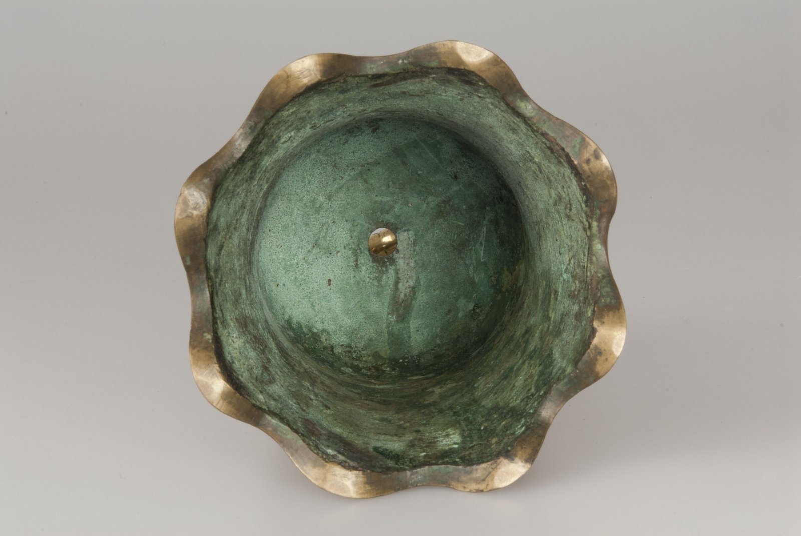 Xuande bell detail 6